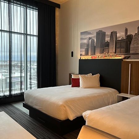 Grand Hotel Times Blainville-Mirabel Экстерьер фото