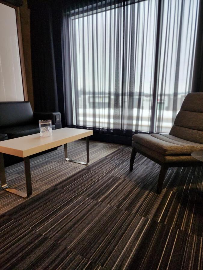 Grand Hotel Times Blainville-Mirabel Экстерьер фото