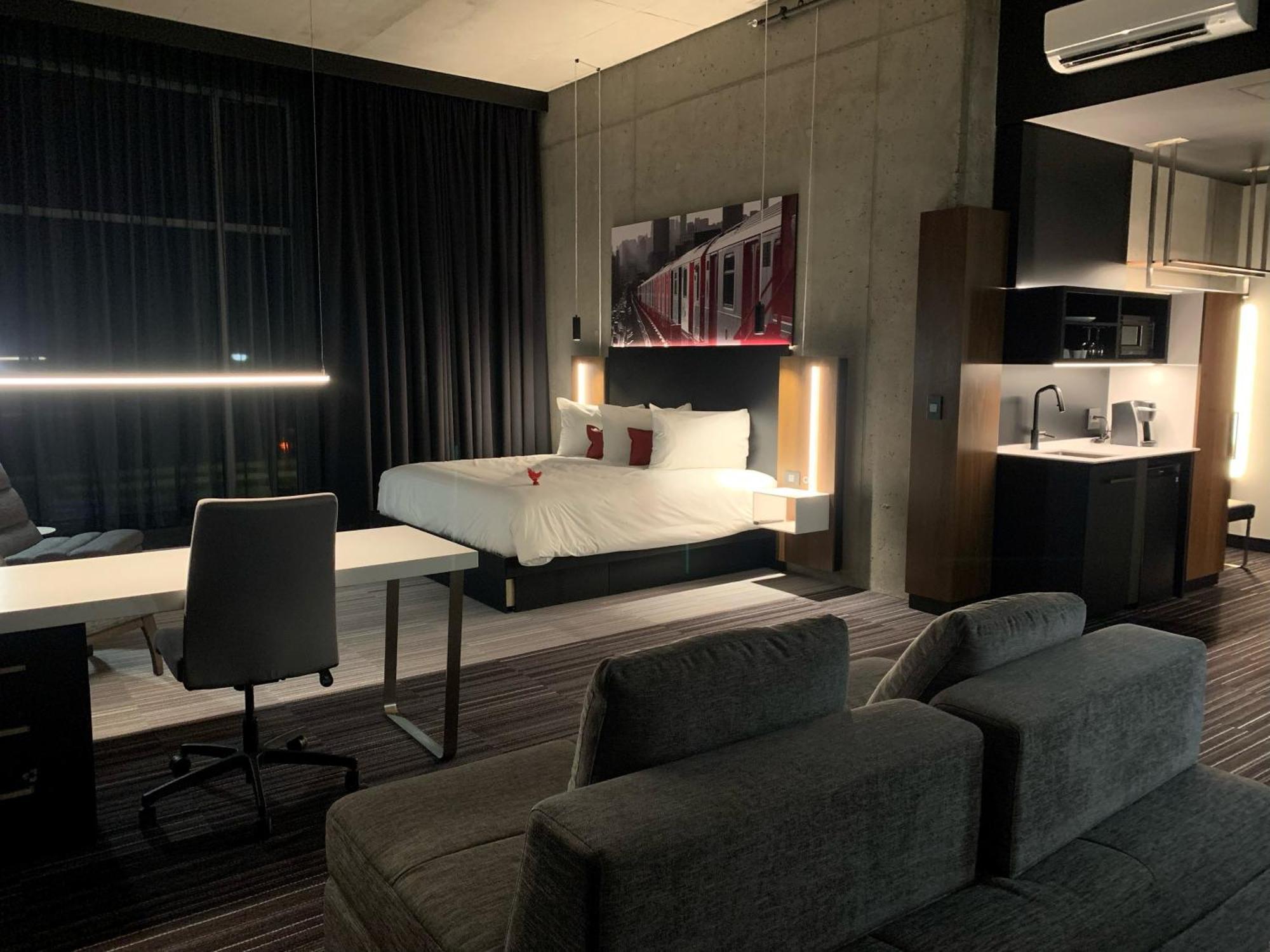 Grand Hotel Times Blainville-Mirabel Экстерьер фото