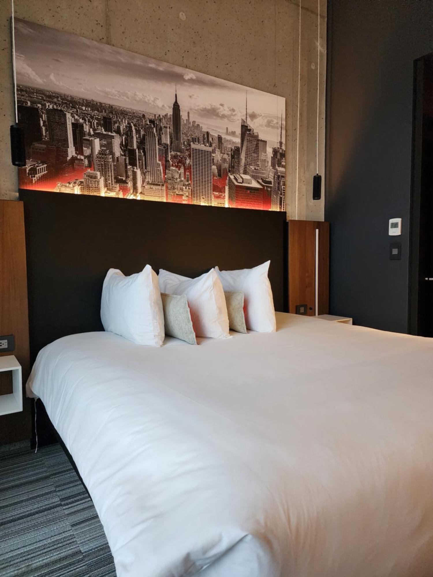 Grand Hotel Times Blainville-Mirabel Экстерьер фото