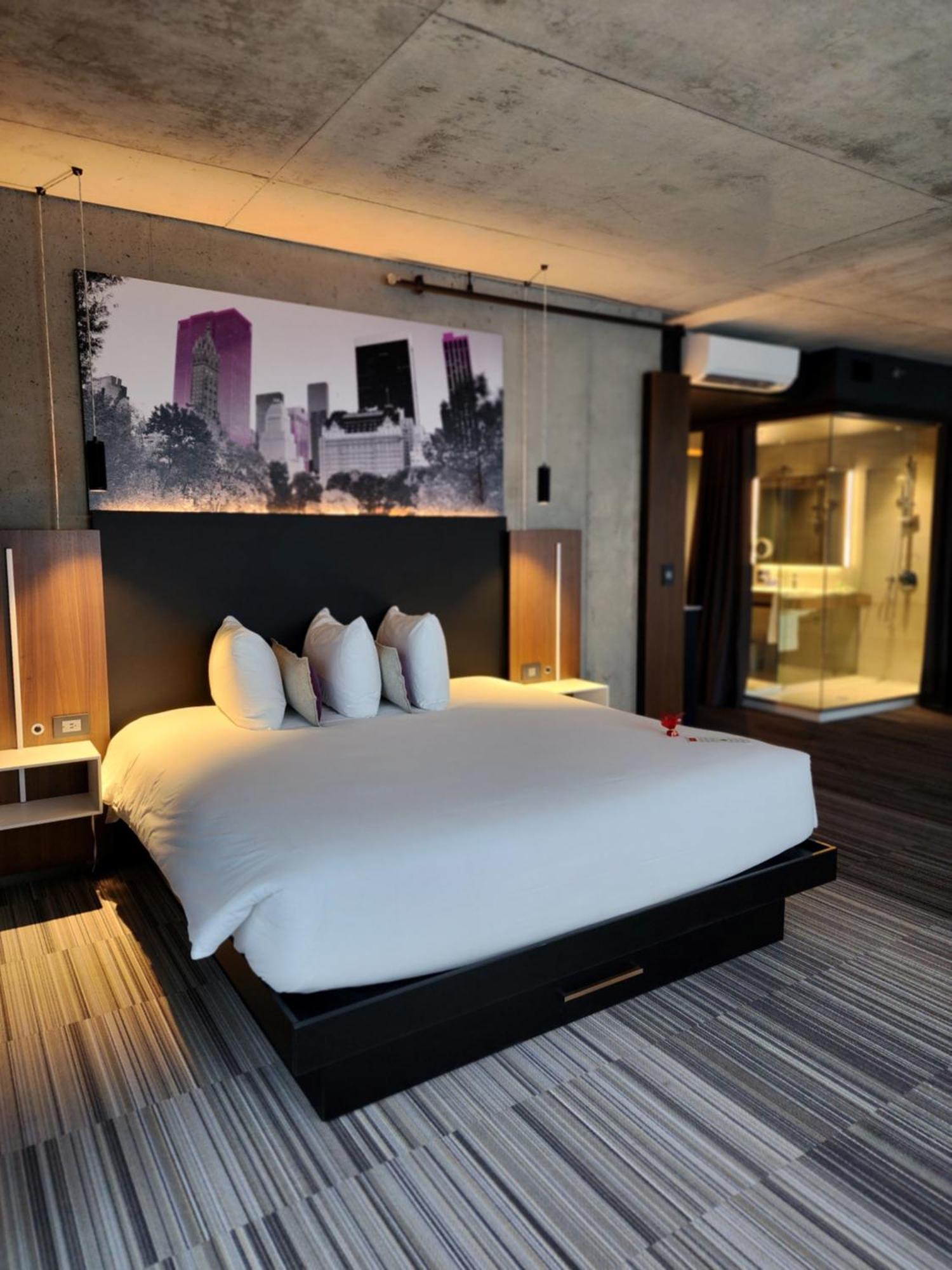 Grand Hotel Times Blainville-Mirabel Экстерьер фото